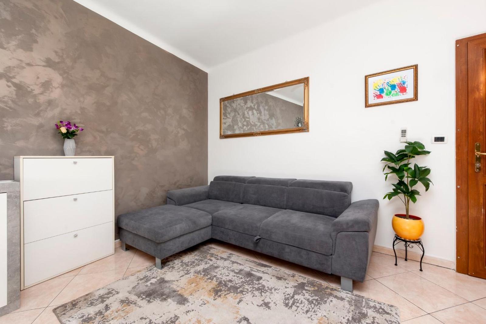 Apartment Rogic Ровінь Екстер'єр фото