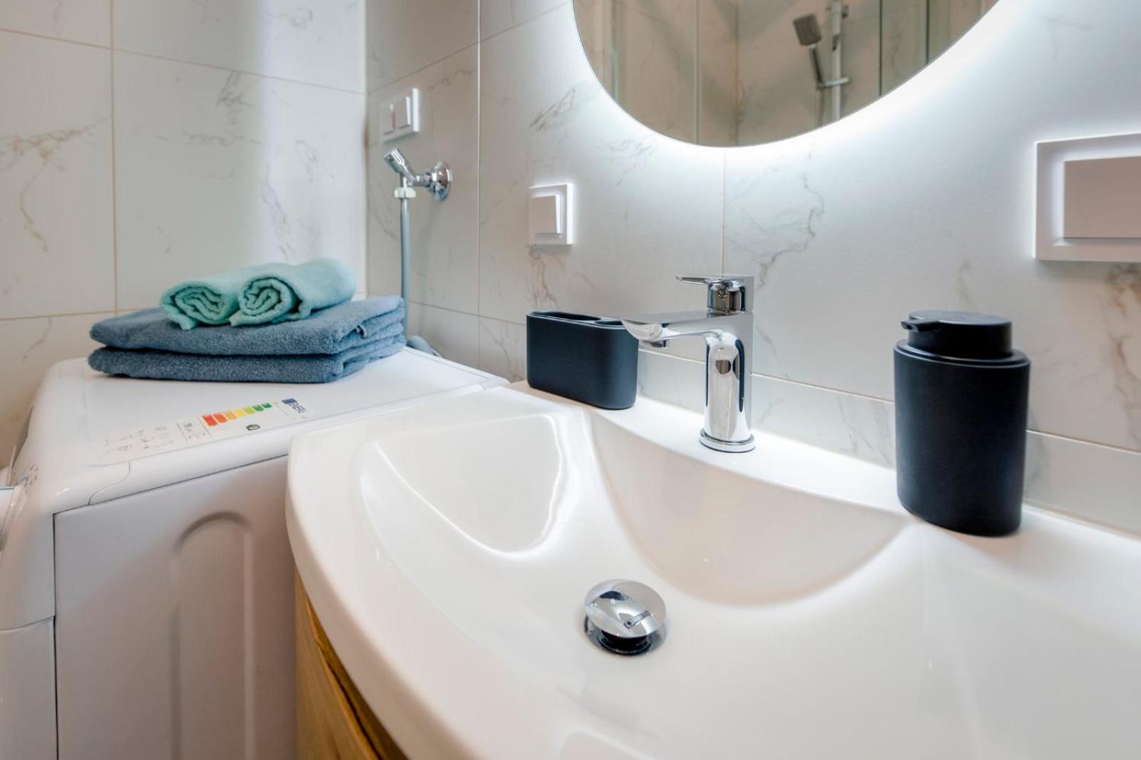 Apartment Rogic Ровінь Екстер'єр фото