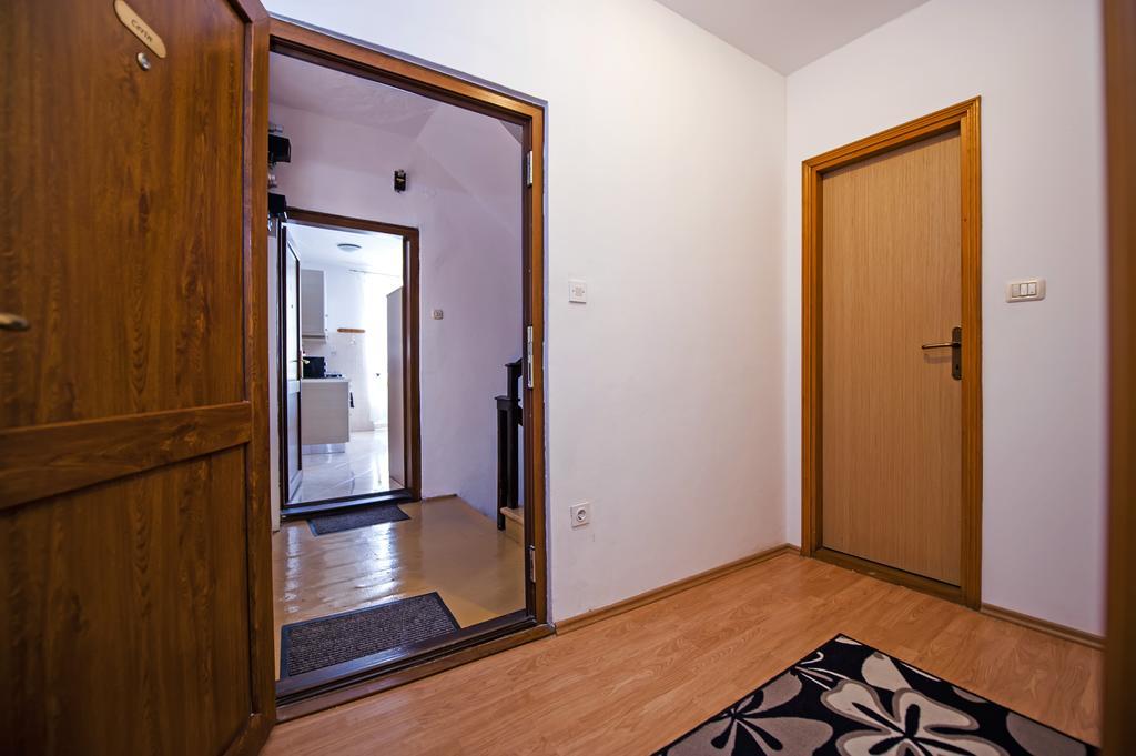 Apartment Rogic Ровінь Екстер'єр фото